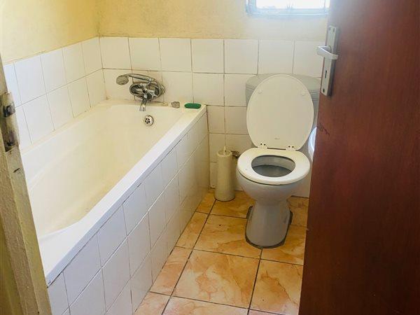 3 Bedroom Property for Sale in Kuyasa Northern Cape